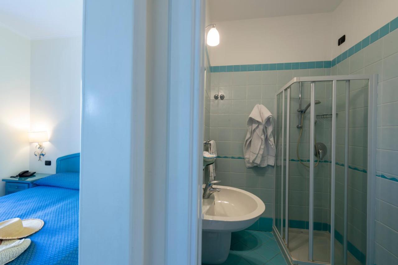 Hotel La Pergola Amalfi Esterno foto