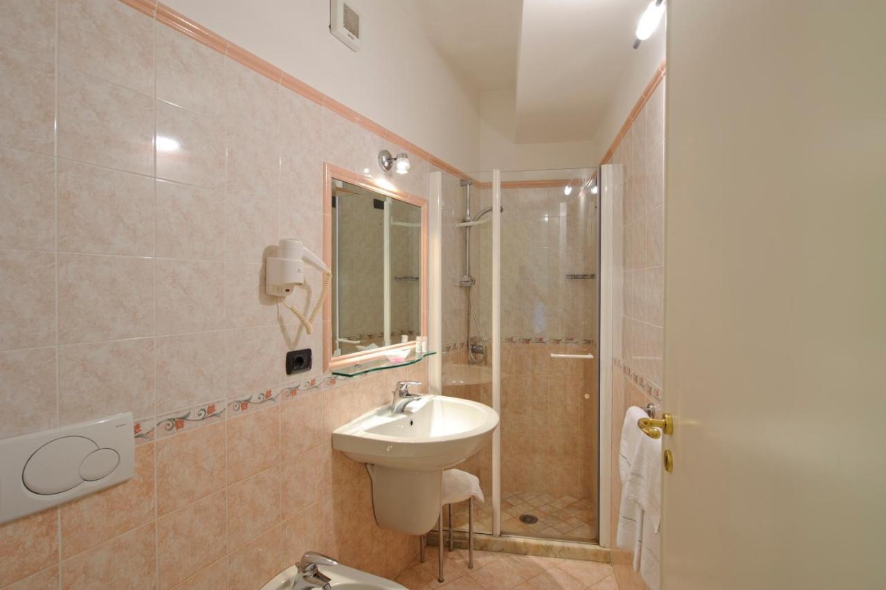 Hotel La Pergola Amalfi Esterno foto