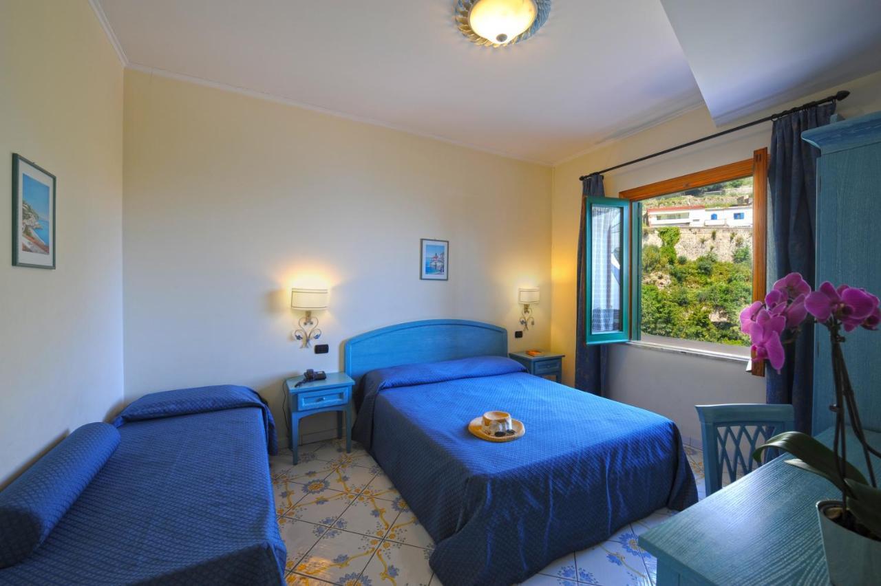 Hotel La Pergola Amalfi Esterno foto